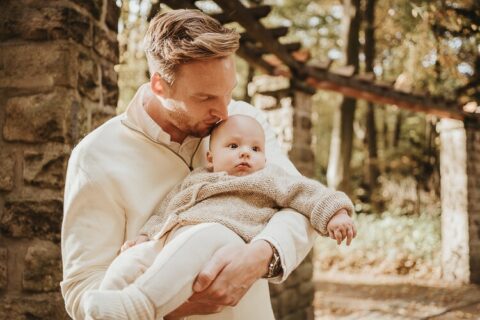 vater mit kind fotografiert in Regensburg