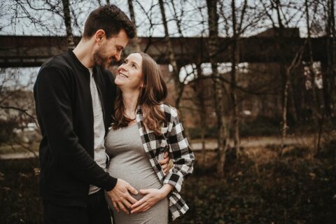 natürlich emotional babybauch foto in regensburg